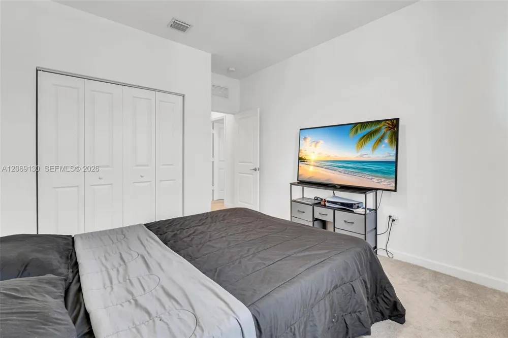 12613 NW 23rd Pl Miami, FL 33167