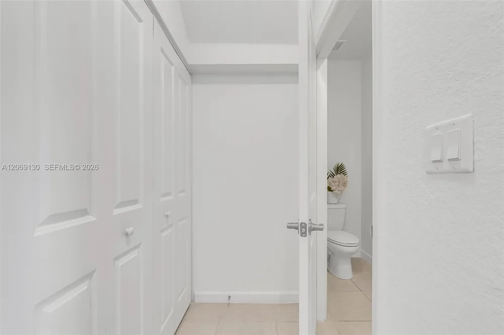 12613 NW 23rd Pl Miami, FL 33167