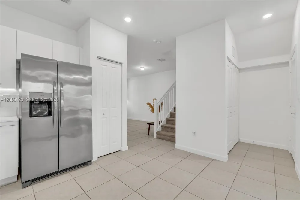 12613 NW 23rd Pl Miami, FL 33167
