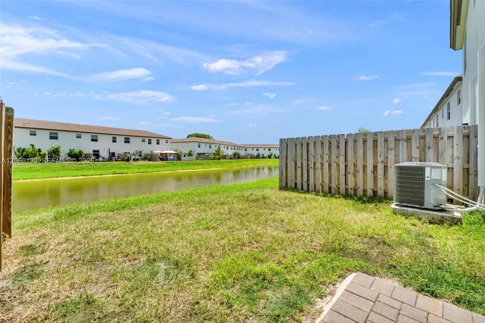 12613 NW 23rd Pl Miami, FL 33167