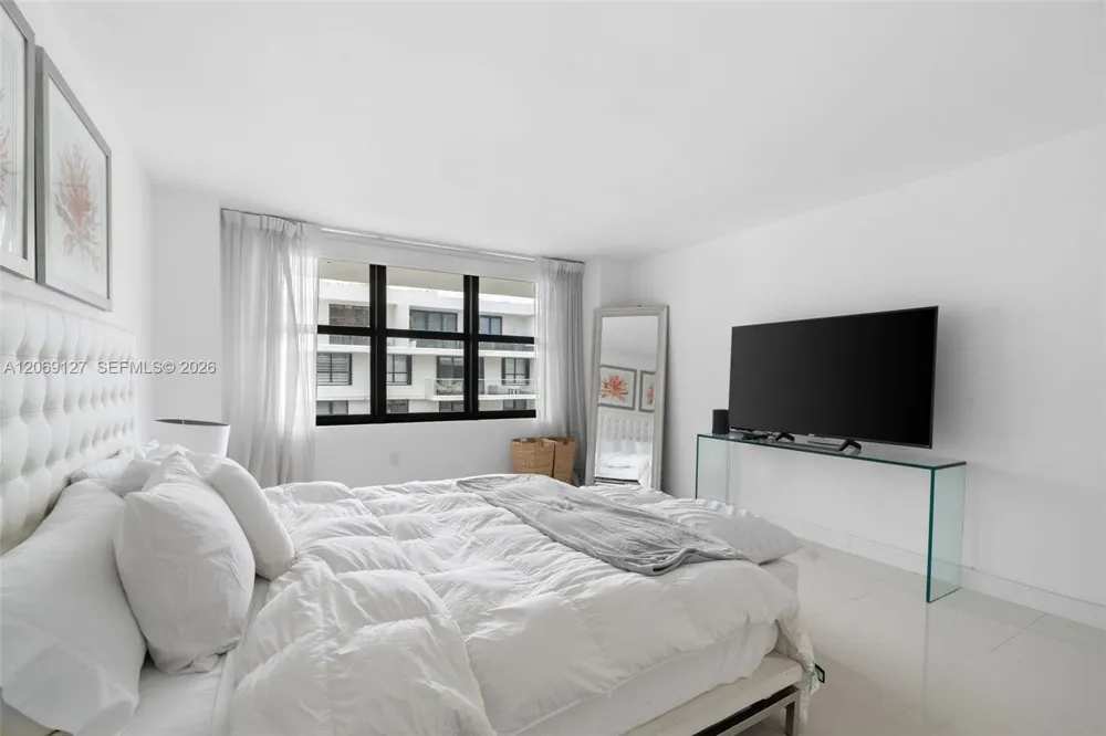9801 Collins Ave #20V Bal Harbour, FL 33154