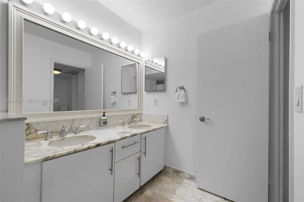 9801 Collins Ave #20V Bal Harbour, FL 33154