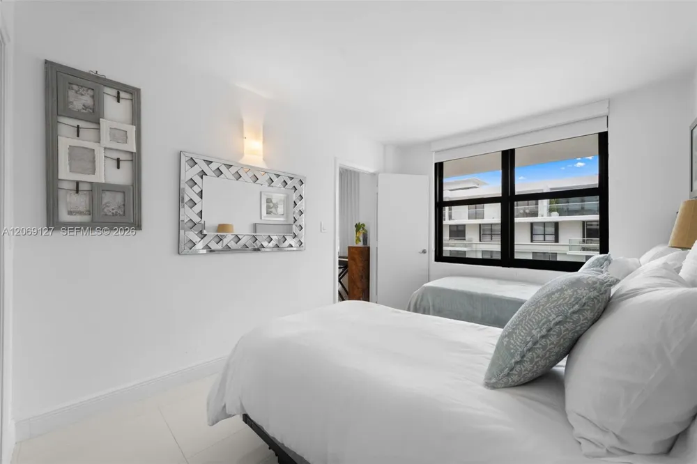 9801 Collins Ave #20V Bal Harbour, FL 33154