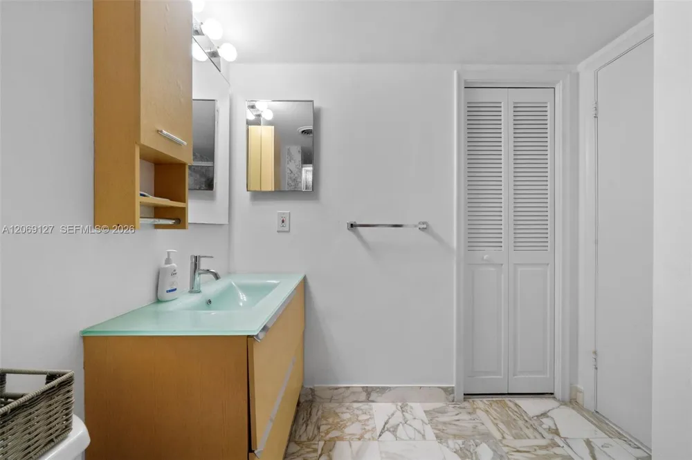 9801 Collins Ave #20V Bal Harbour, FL 33154