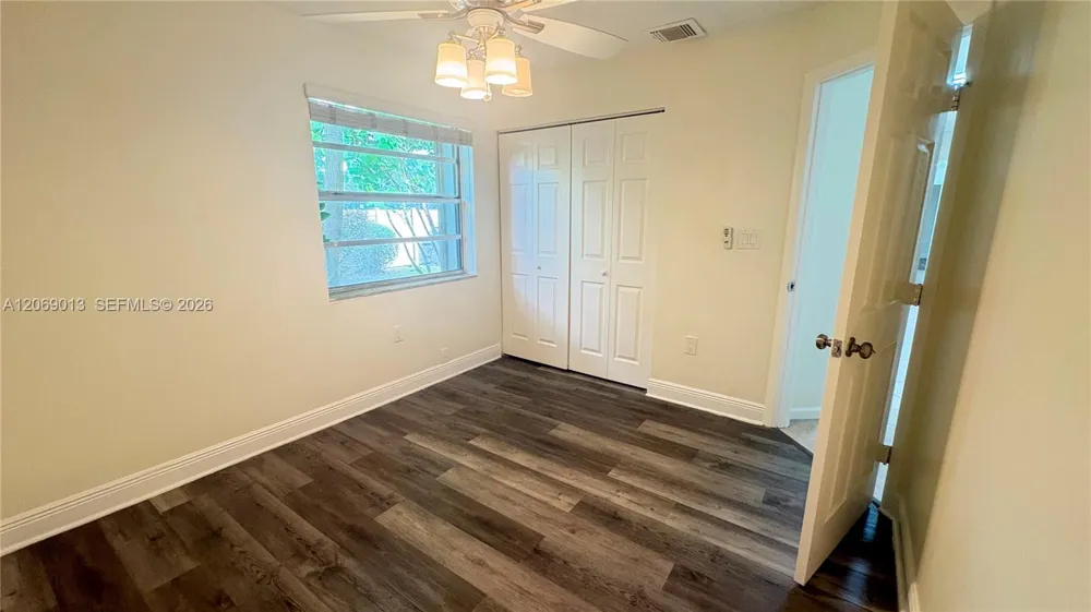 821 W Beckley Sq Davie, FL 33325