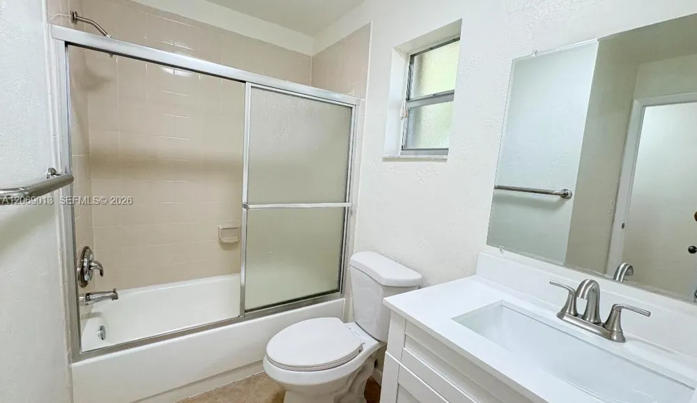 821 W Beckley Sq Davie, FL 33325