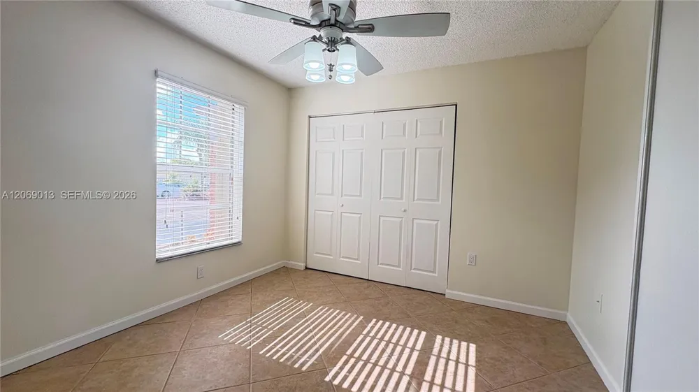 821 W Beckley Sq Davie, FL 33325