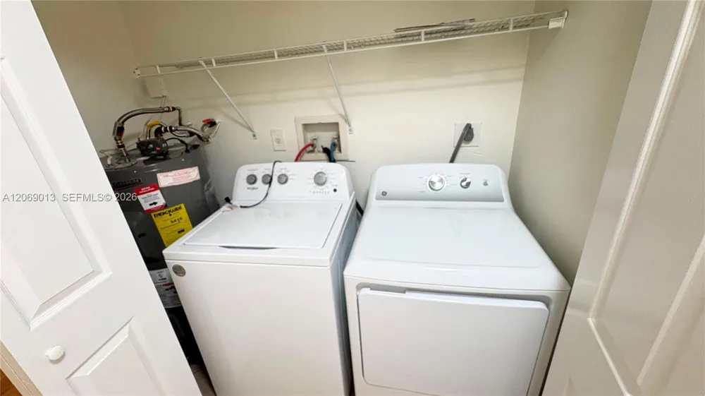 821 W Beckley Sq Davie, FL 33325