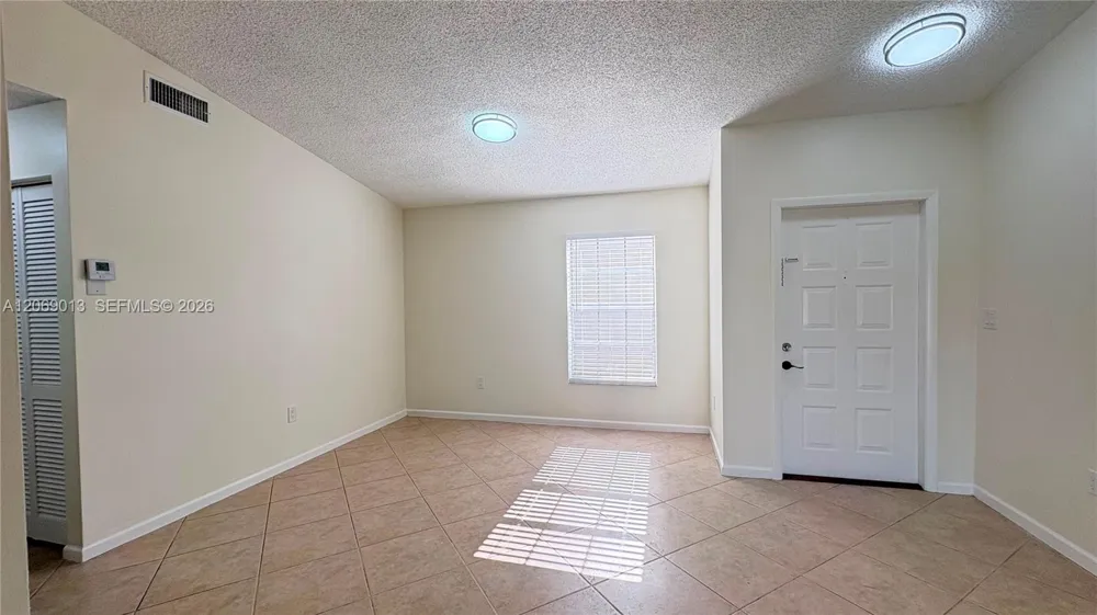 821 W Beckley Sq Davie, FL 33325
