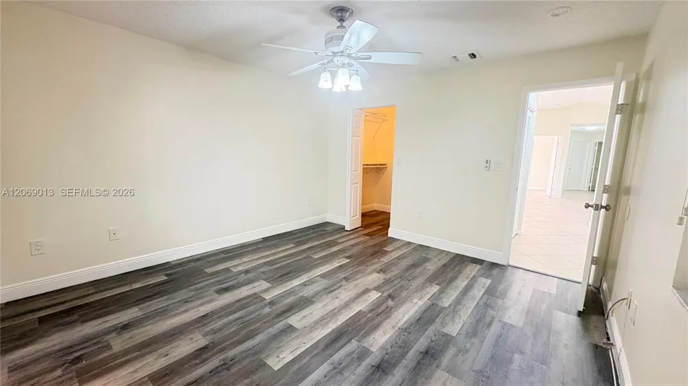 821 W Beckley Sq Davie, FL 33325