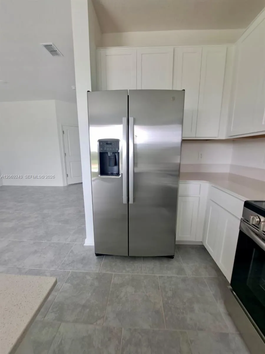 2837 Pierr Davenport, FL 33837