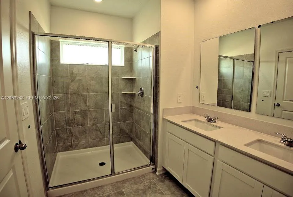 2837 Pierr Davenport, FL 33837