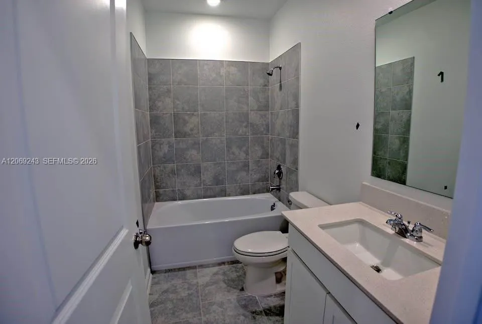 2837 Pierr Davenport, FL 33837