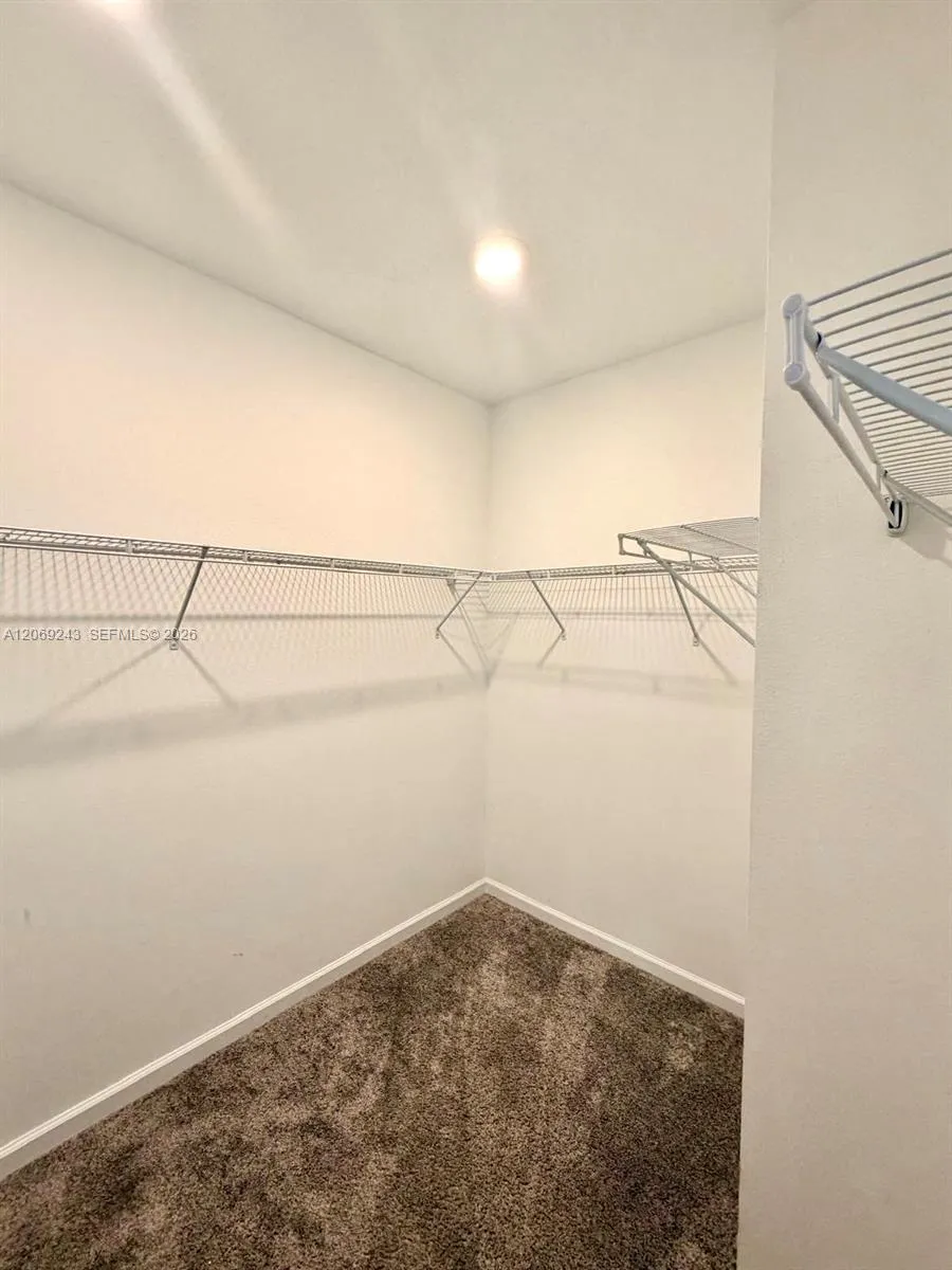 2837 Pierr Davenport, FL 33837