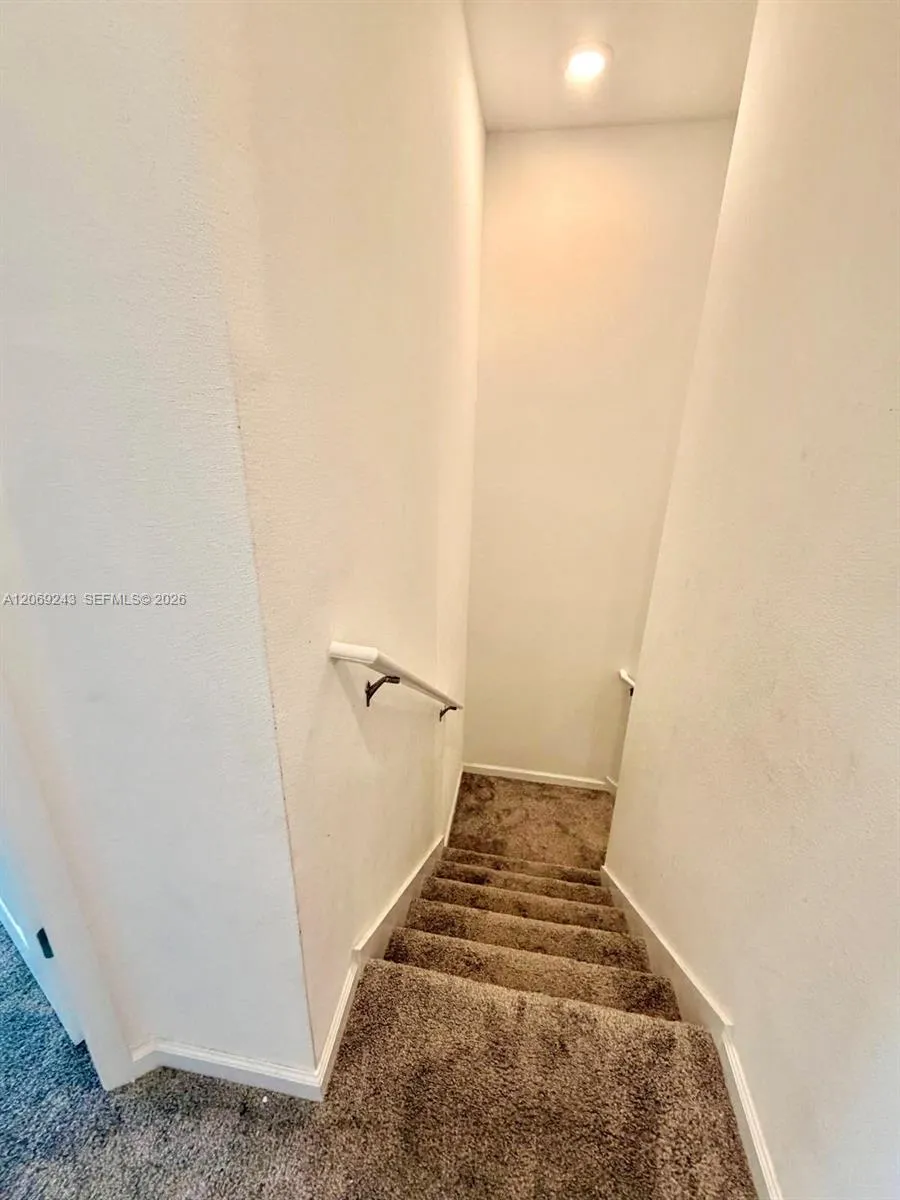2837 Pierr Davenport, FL 33837