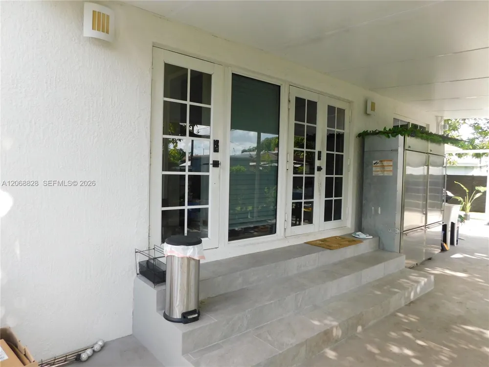 1851 NW 32nd Ave #B31 Miami, FL 33125