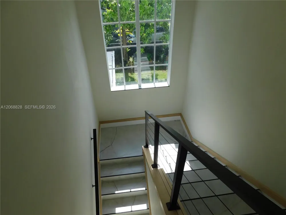 1851 NW 32nd Ave #B31 Miami, FL 33125