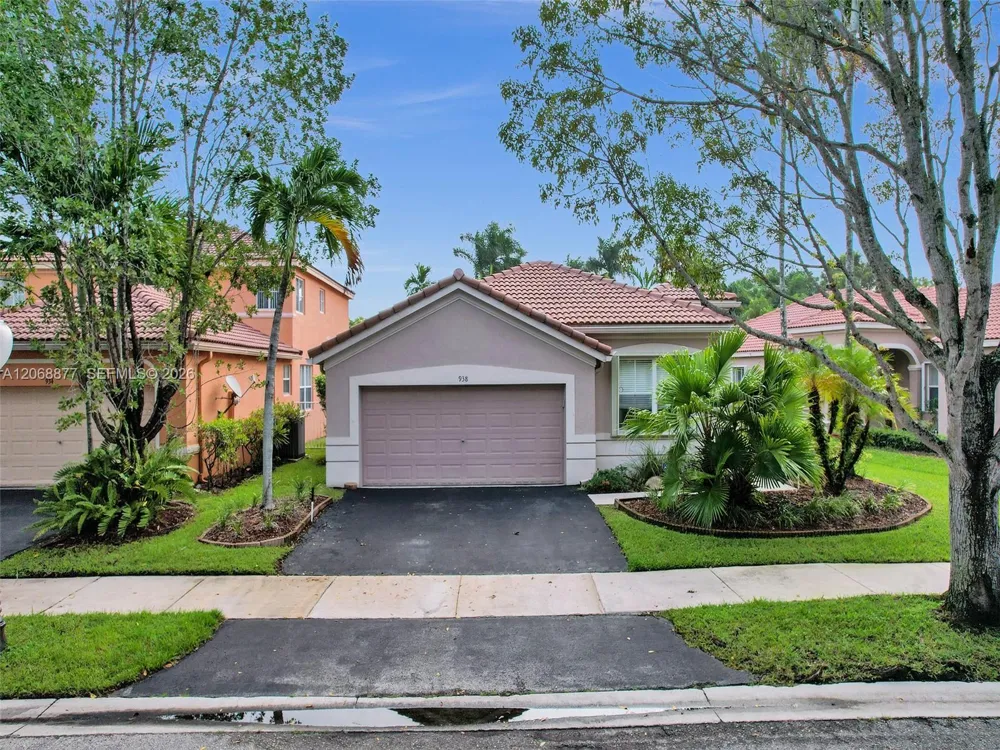 938 Bluewood Ter Weston, FL 33327