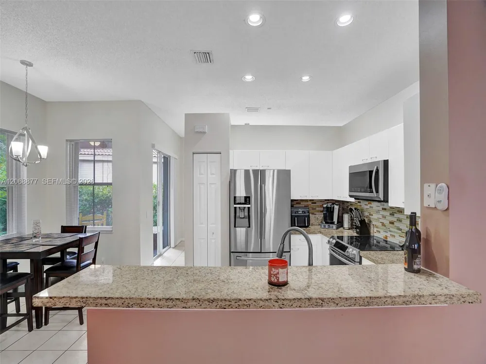 938 Bluewood Ter Weston, FL 33327