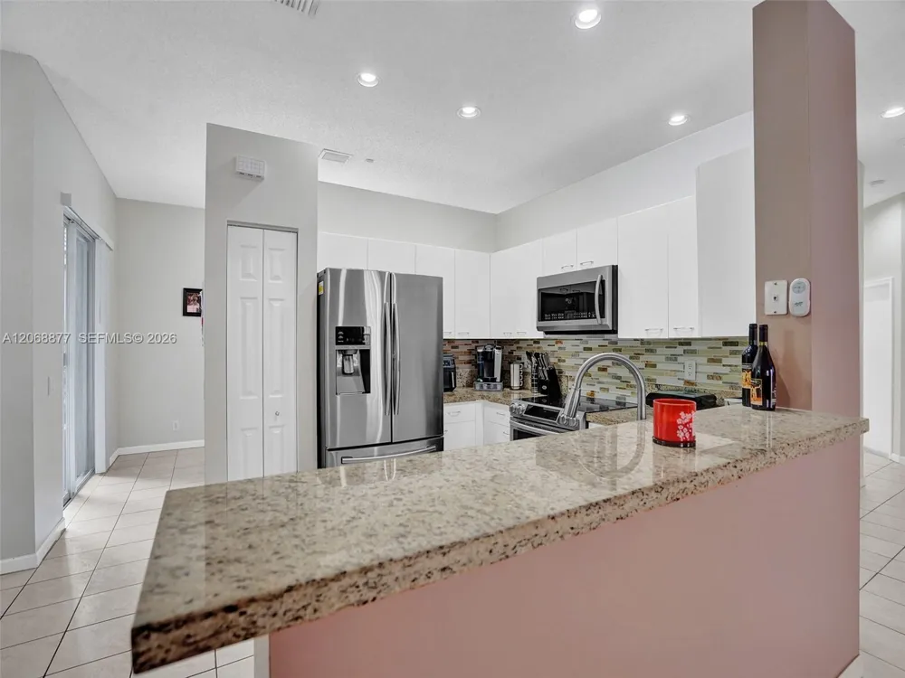 938 Bluewood Ter Weston, FL 33327
