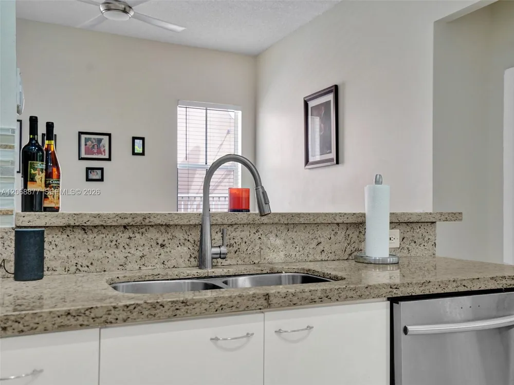 938 Bluewood Ter Weston, FL 33327