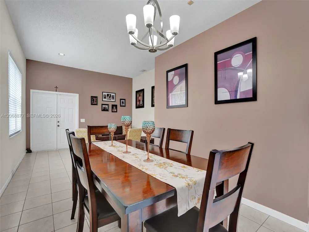938 Bluewood Ter Weston, FL 33327