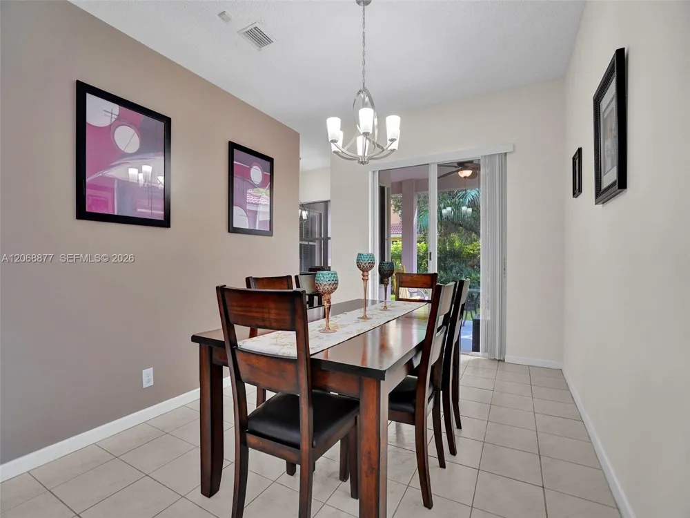 938 Bluewood Ter Weston, FL 33327