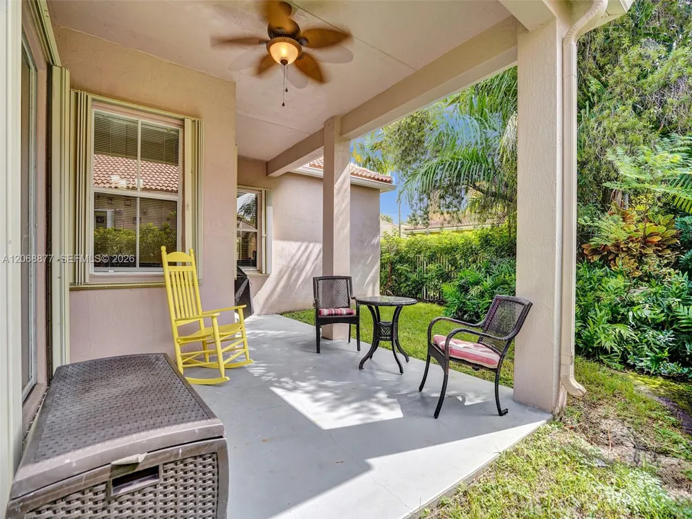 938 Bluewood Ter Weston, FL 33327