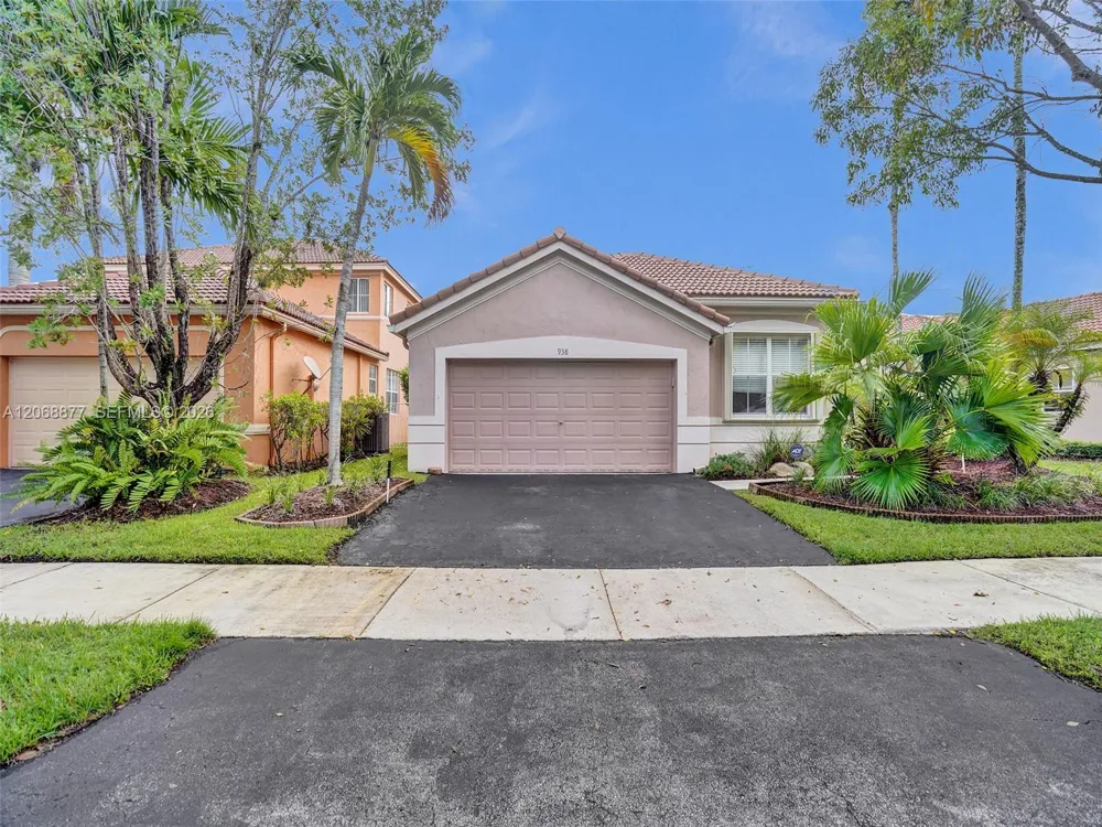 938 Bluewood Ter Weston, FL 33327