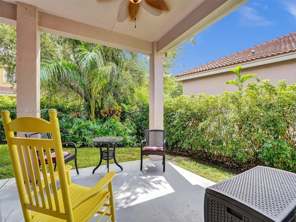 938 Bluewood Ter Weston, FL 33327