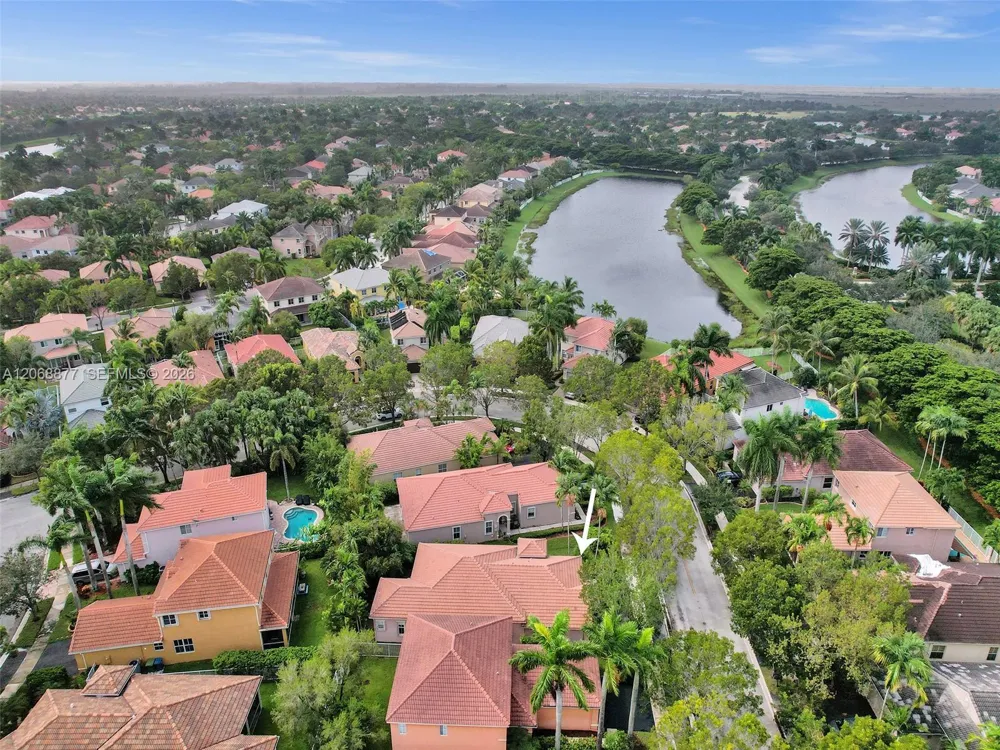 938 Bluewood Ter Weston, FL 33327
