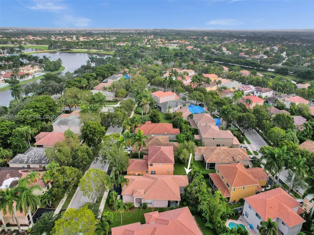 938 Bluewood Ter Weston, FL 33327