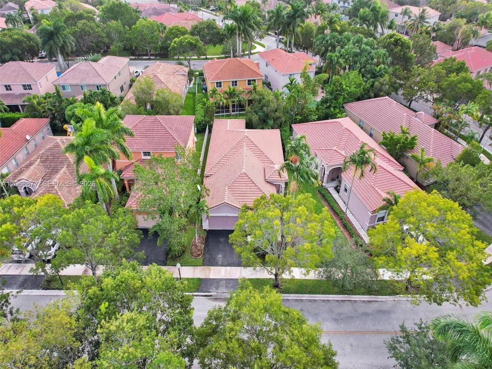 938 Bluewood Ter Weston, FL 33327