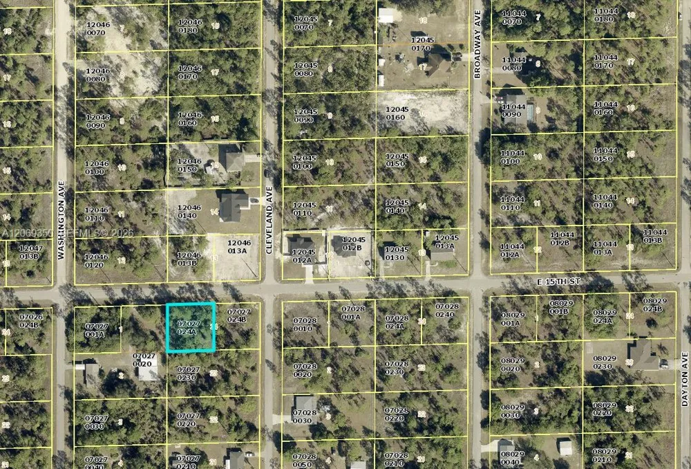 1404 E 15 Lehigh Acres, FL 33972