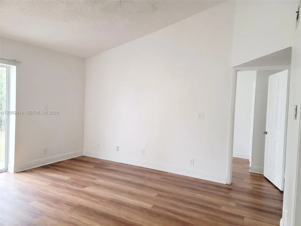 5760 Rock Island Rd #339 Tamarac, FL 33319