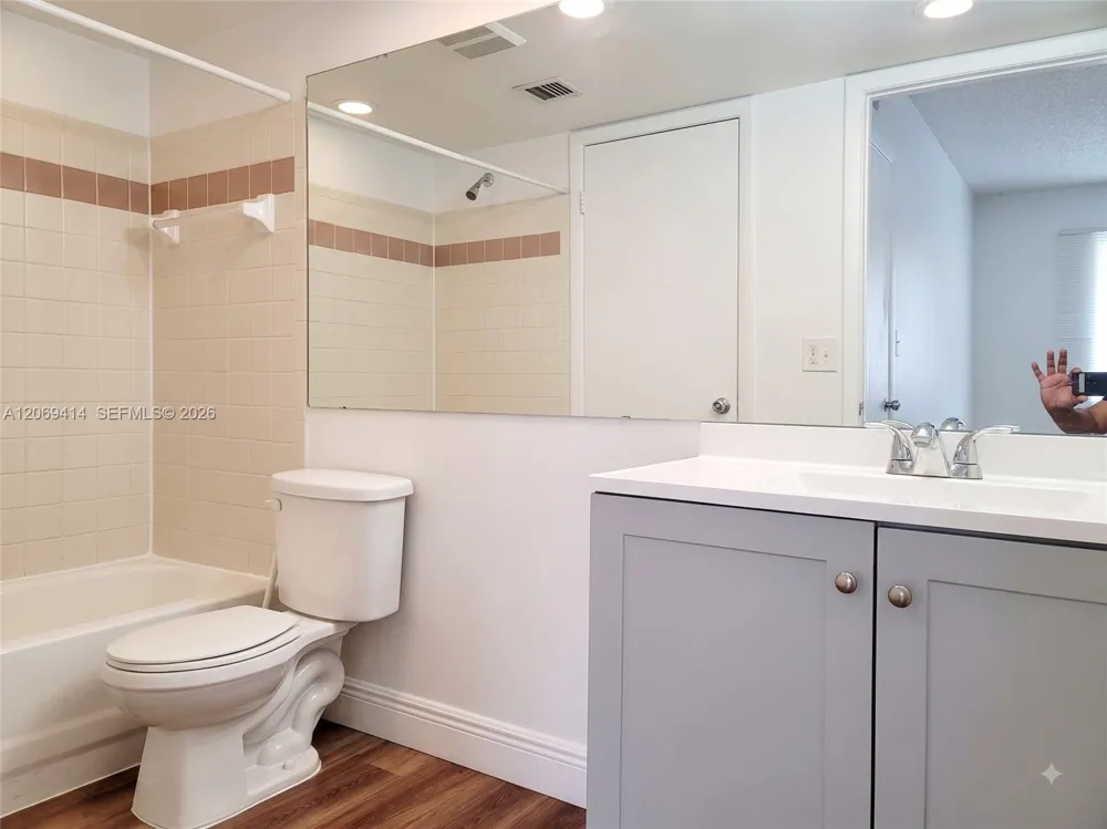 5760 Rock Island Rd #339 Tamarac, FL 33319
