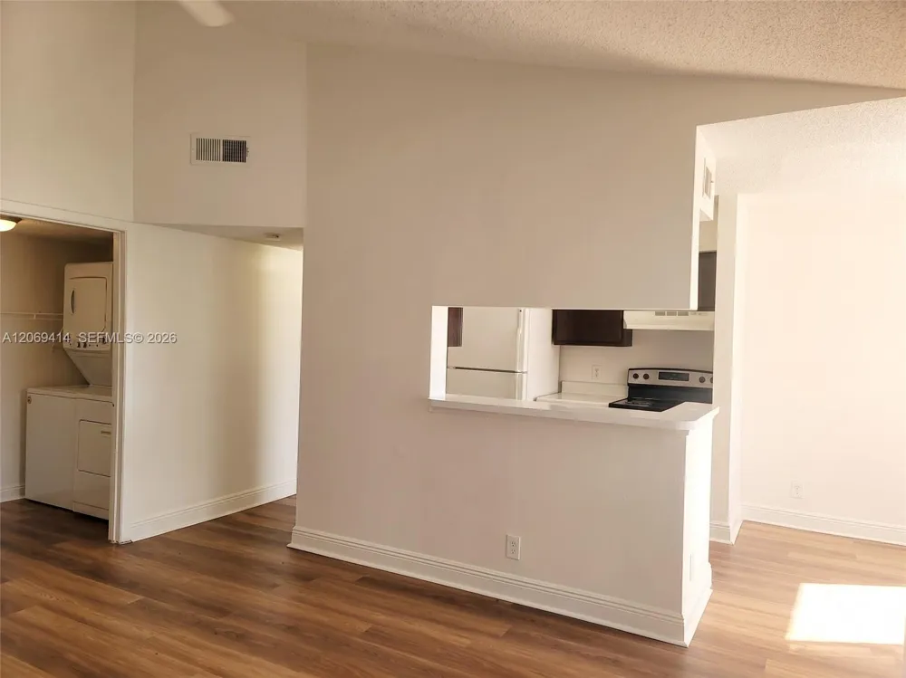 5760 Rock Island Rd #339 Tamarac, FL 33319