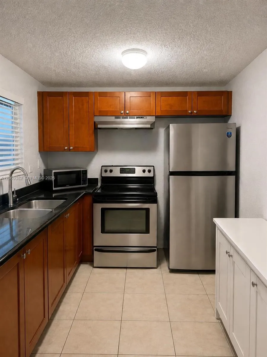 4251 NW 5th St #131 Plantation, FL 33317