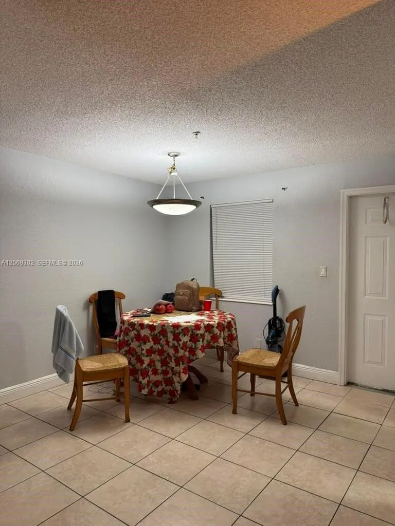 4251 NW 5th St #131 Plantation, FL 33317
