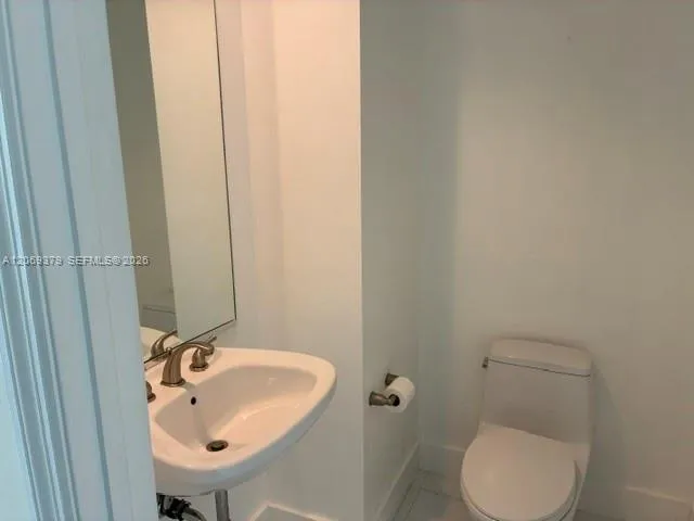 1755 E Hallandale Beach Blvd #701E Hallandale Beach, FL 33009