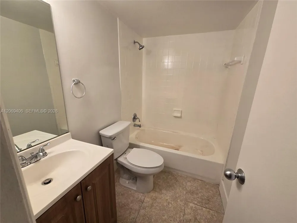 3396 Foxcroft Rd #113 Miramar, FL 33025