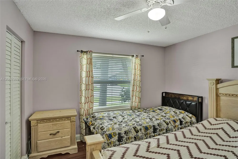 5451 Chicory Ln Lake Worth, FL 33463