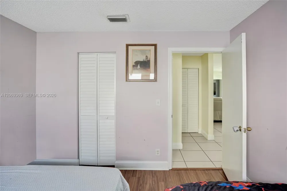5451 Chicory Ln Lake Worth, FL 33463