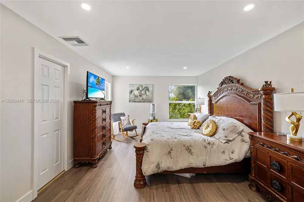10310 NW 5th Ter #4-26 Miami, FL 33172