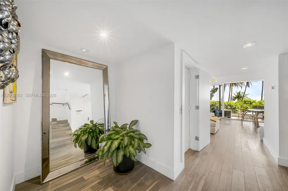 201 Crandon Blvd #175 Key Biscayne, FL 33149