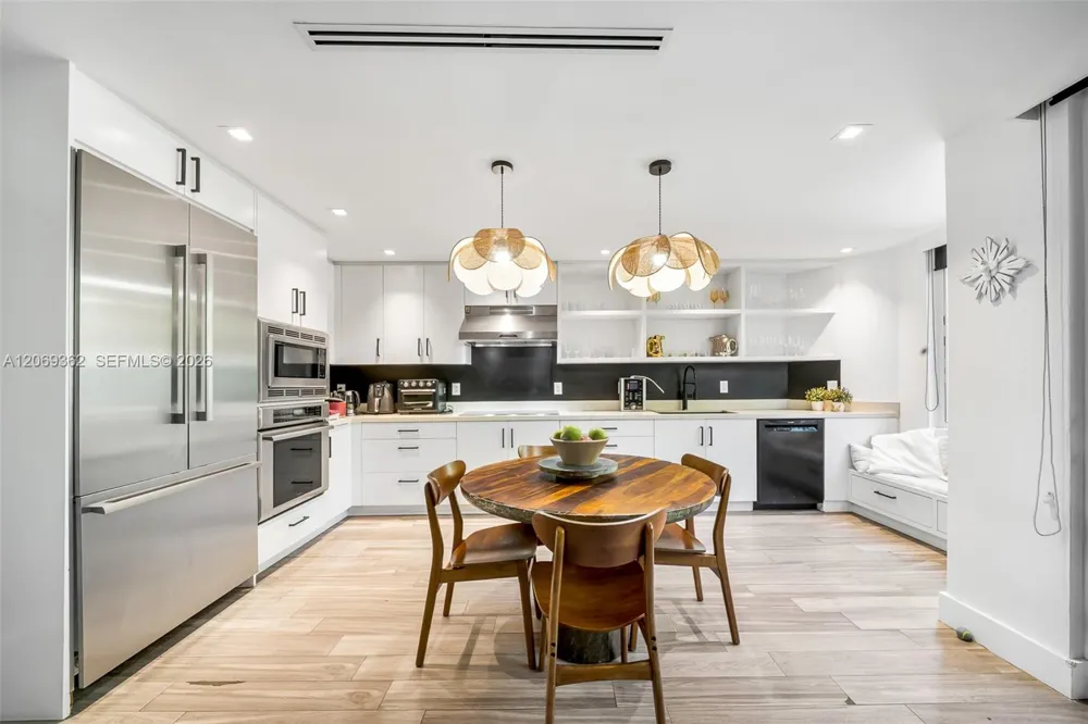 201 Crandon Blvd #175 Key Biscayne, FL 33149
