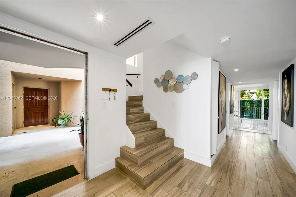 201 Crandon Blvd #175 Key Biscayne, FL 33149
