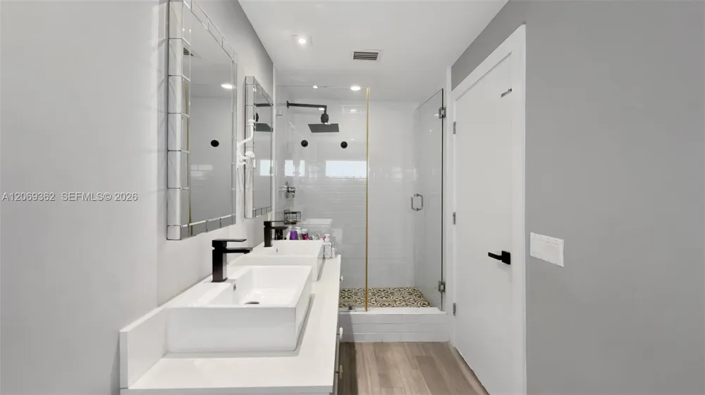 201 Crandon Blvd #175 Key Biscayne, FL 33149