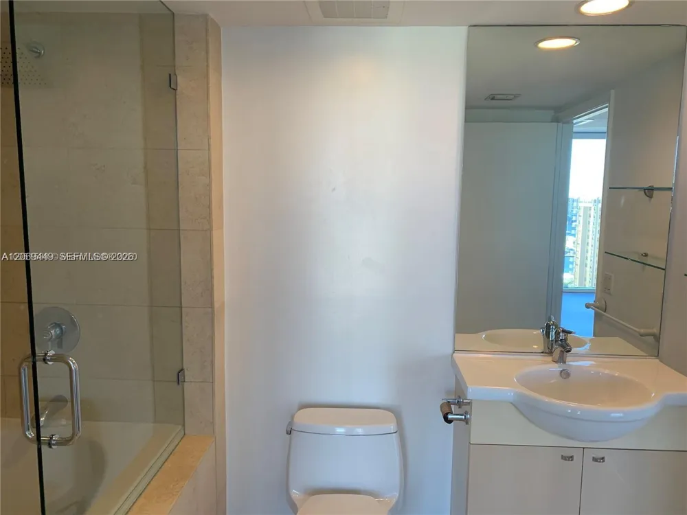 1830 S Ocean Dr #1607 Hallandale Beach, FL 33009