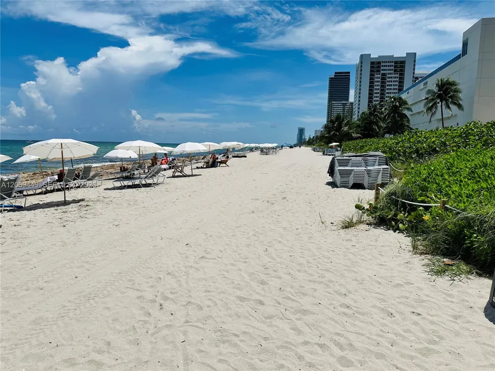 1830 S Ocean Dr #1607 Hallandale Beach, FL 33009